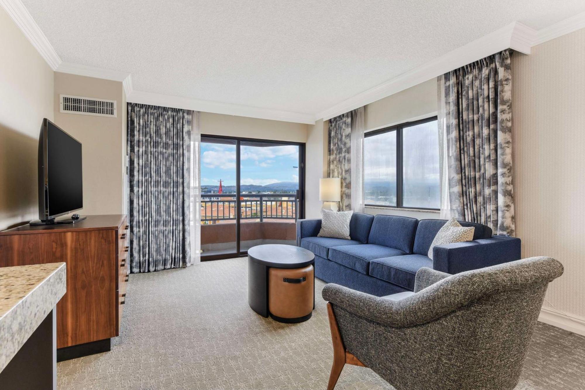 Embassy Suites By Hilton Anaheim-Orange Ngoại thất bức ảnh